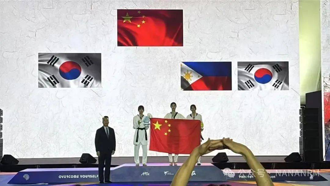 跆拳道男子公斤级韩国选手获金牌 跆拳道男子公斤级韩国选手获金牌