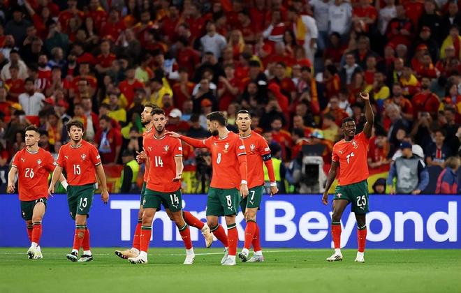 葡萄牙兵行险着，欧国联历史新高