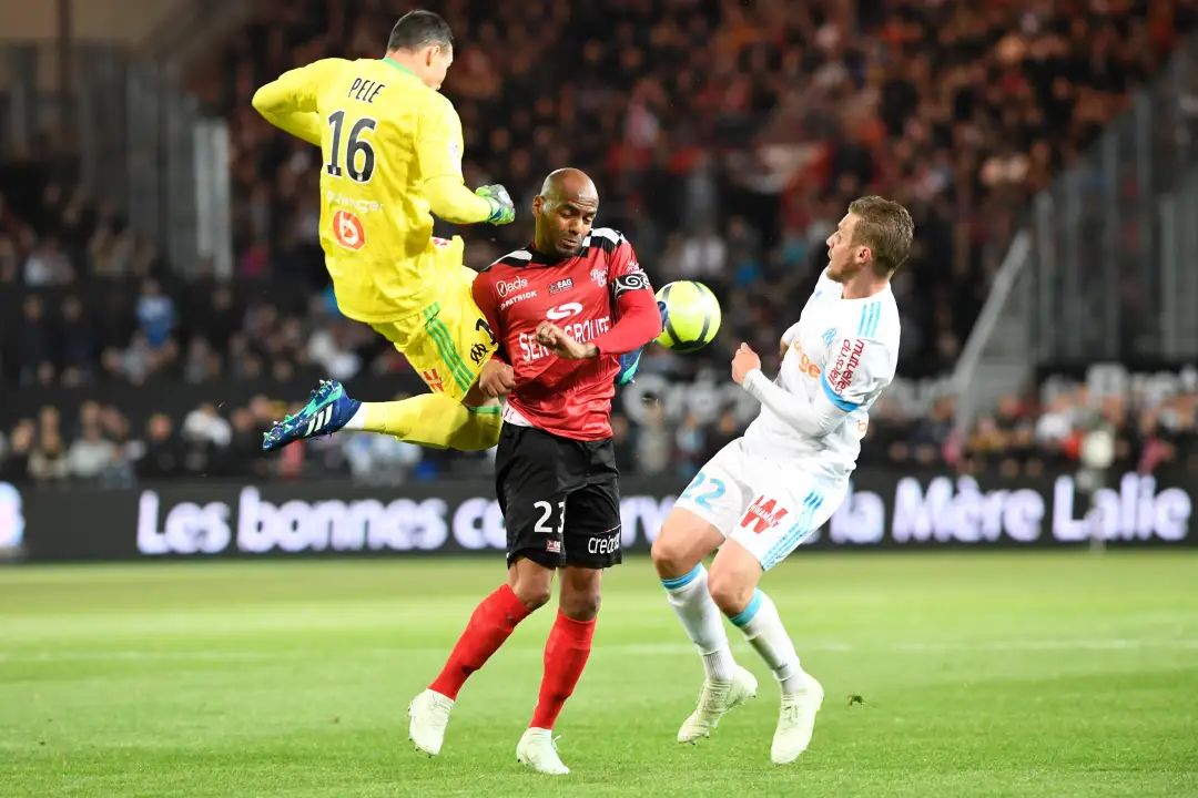 甘冈客场不敌巴黎，遭遇失利