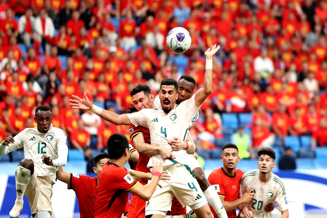 包含沙尔克客场大胜，连续取得胜利的词条