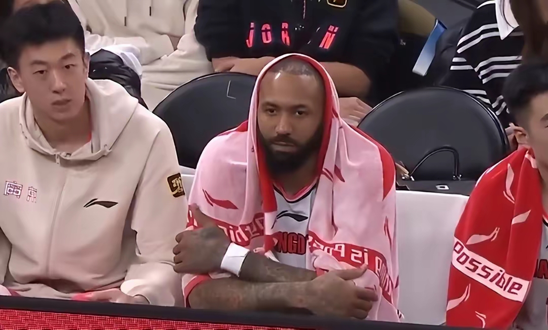 包含克赖斯队突破困境，欧预赛前景不容小视的词条