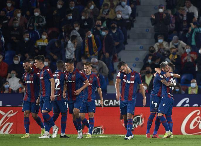 巴伦西亚主场逼平阿拉维斯，难分高下的简单介绍