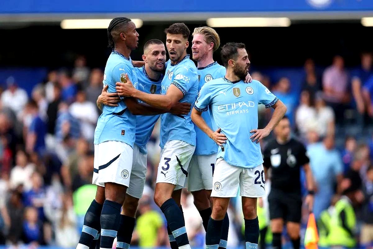 开云体育官网-曼城主场失利，争冠形势岌岌可危