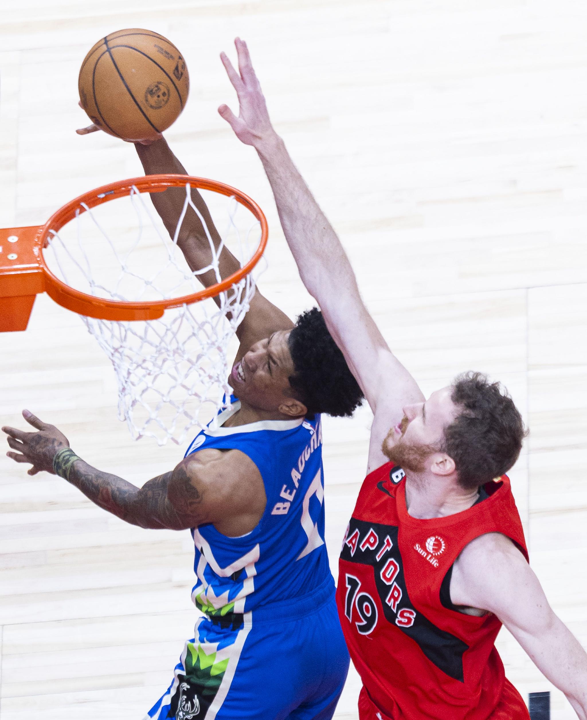 雄鹿大胜猛龙,霸主之姿再现 雄鹿大胜猛龙,霸主之姿再现