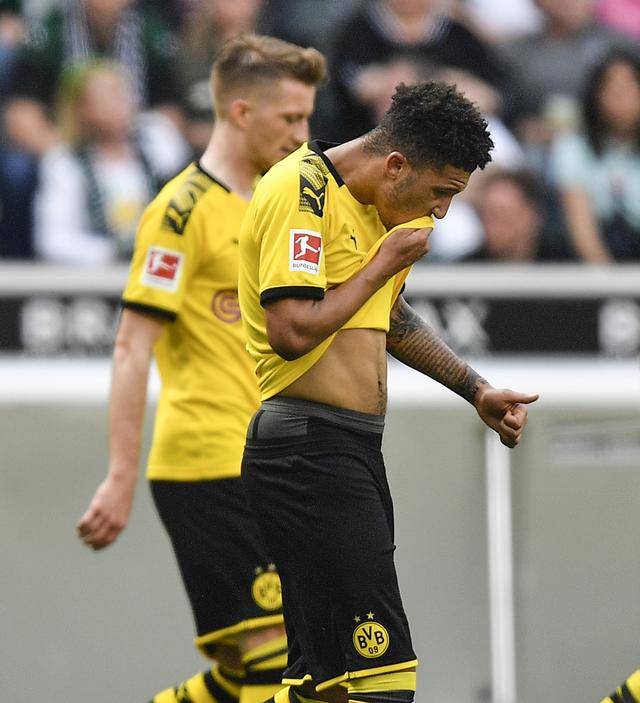 关于多特蒙德全队发挥出色，击败门兴格拉德巴赫实现胜利的信息