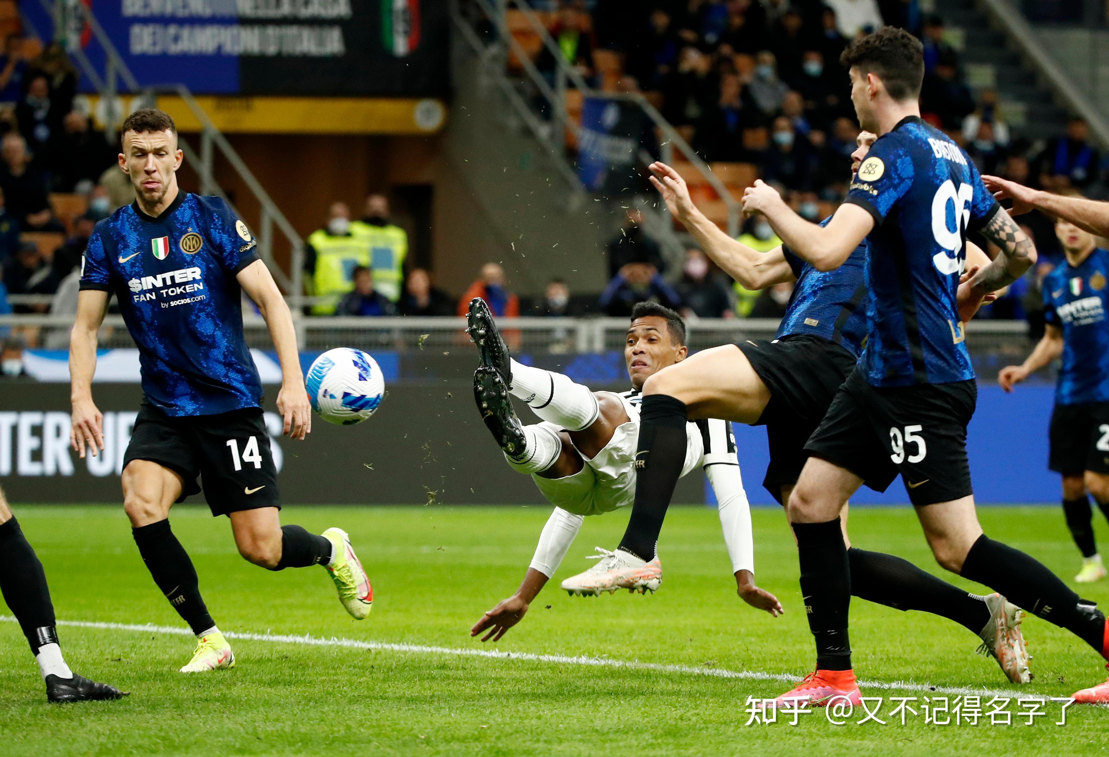 包含尤文图斯vs国际米兰：克罗托内开始首发战矿工的词条