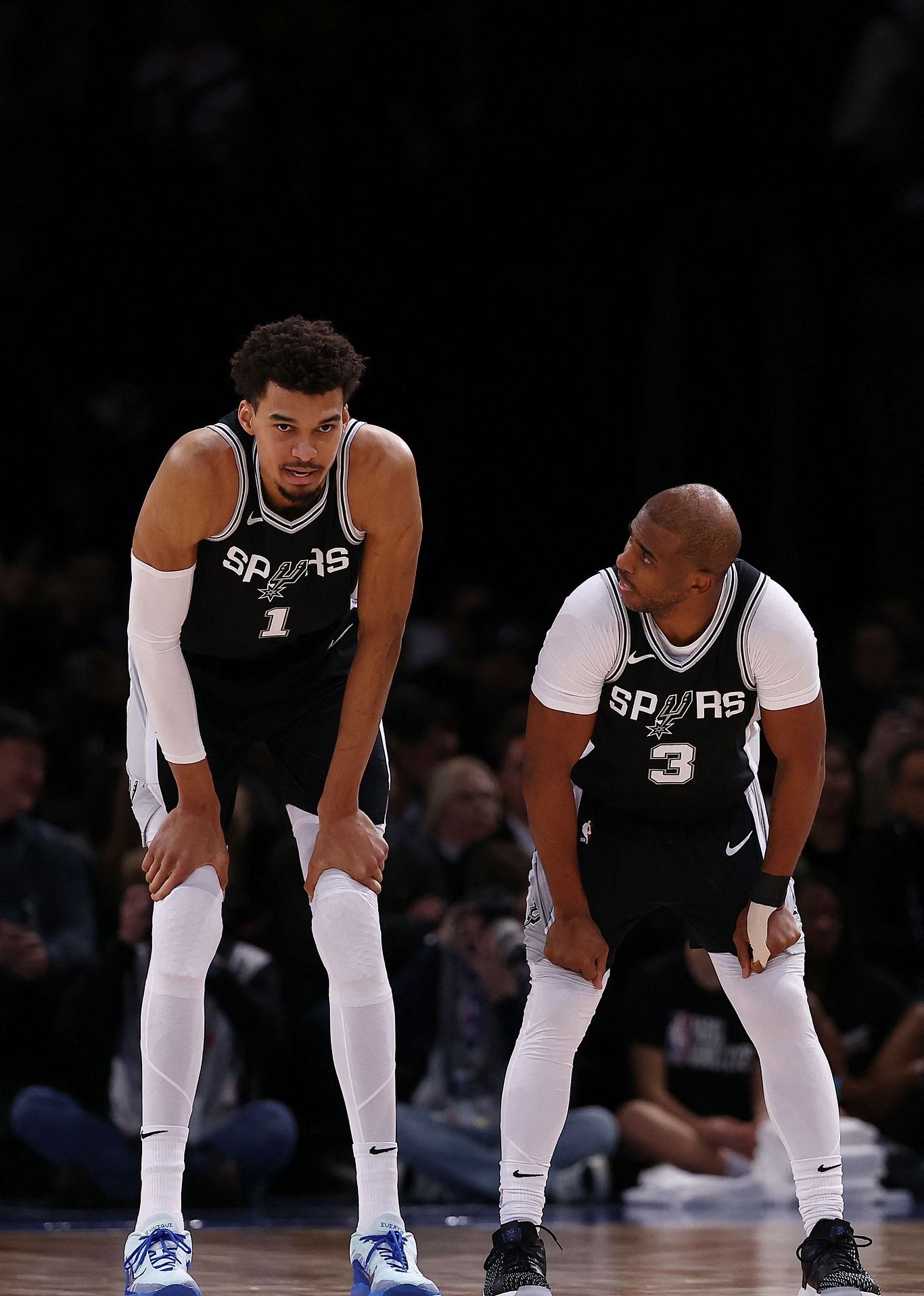 篮网胜马刺,继续领跑东部 篮网胜马刺,继续领跑东部